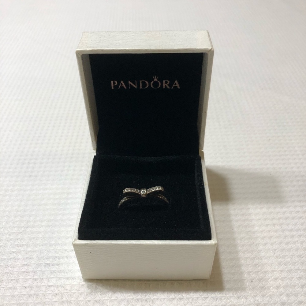 Pandora Bow Ring Size 8